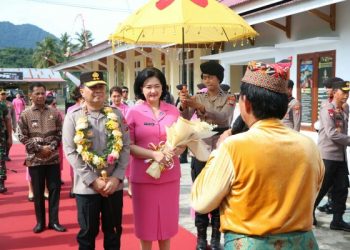 Kapolda Resmikan Barak Dalmas saat Kunker ke Polres Bolmong