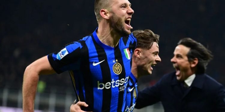 De Vrij Sebut Inter Milan Punya Tanggung Jawab Besar di Liga Champions